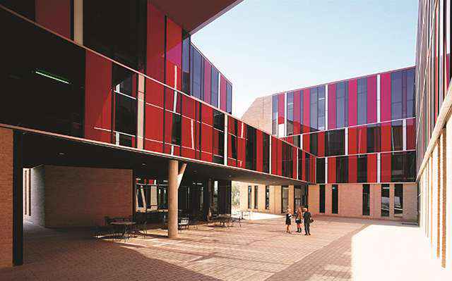 alejandro-aravena-st-edwards-university-02