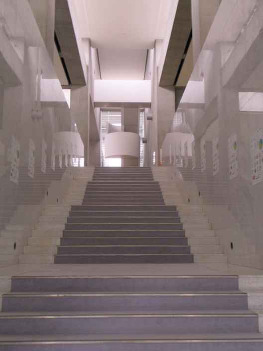 Museum of Modern Art-Arata Isozaki - Image 4